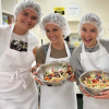 CalFresh Healthy Living为学生举办免费烹饪课程